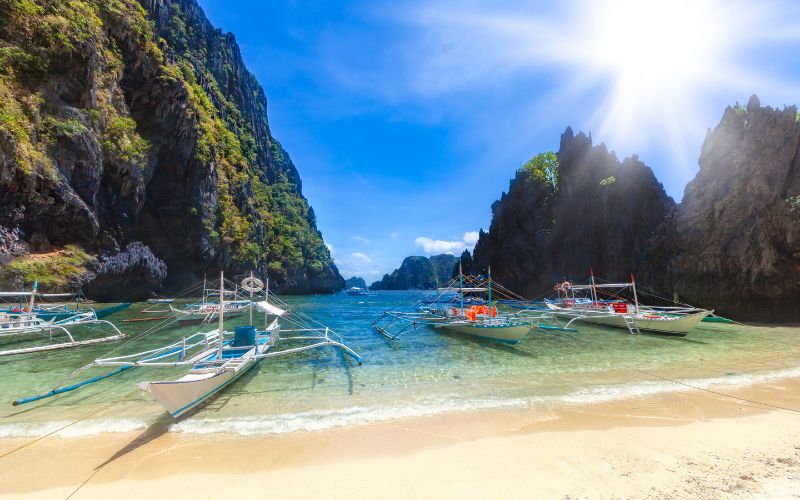 Top 10 bãi biển đẹp nhất Châu Á không thể bỏ qua hè này